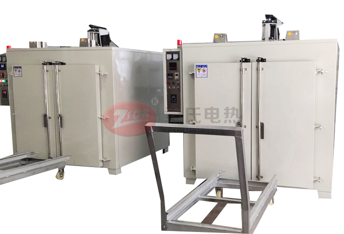 清潔鐵氟龍烤箱時需要注意哪些事項?