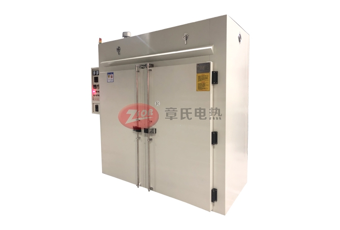 工業烤箱在使用時如何進行清潔和維護?